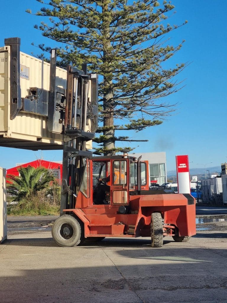 loading a 20ft Shipping container